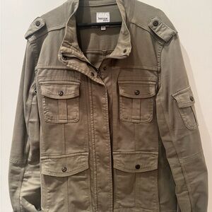 Kensie Green Utility Jacket with Epaulettes. Size L.